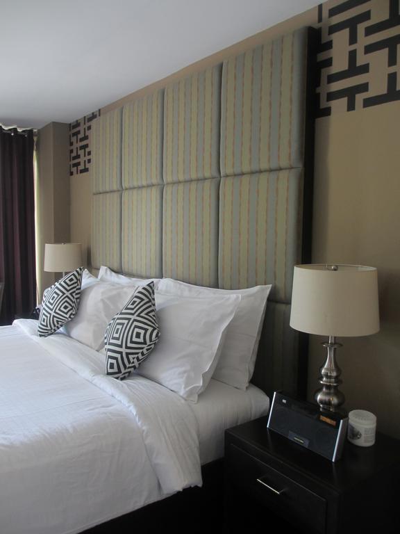 The Theodore Hotel Тагайтай Экстерьер фото