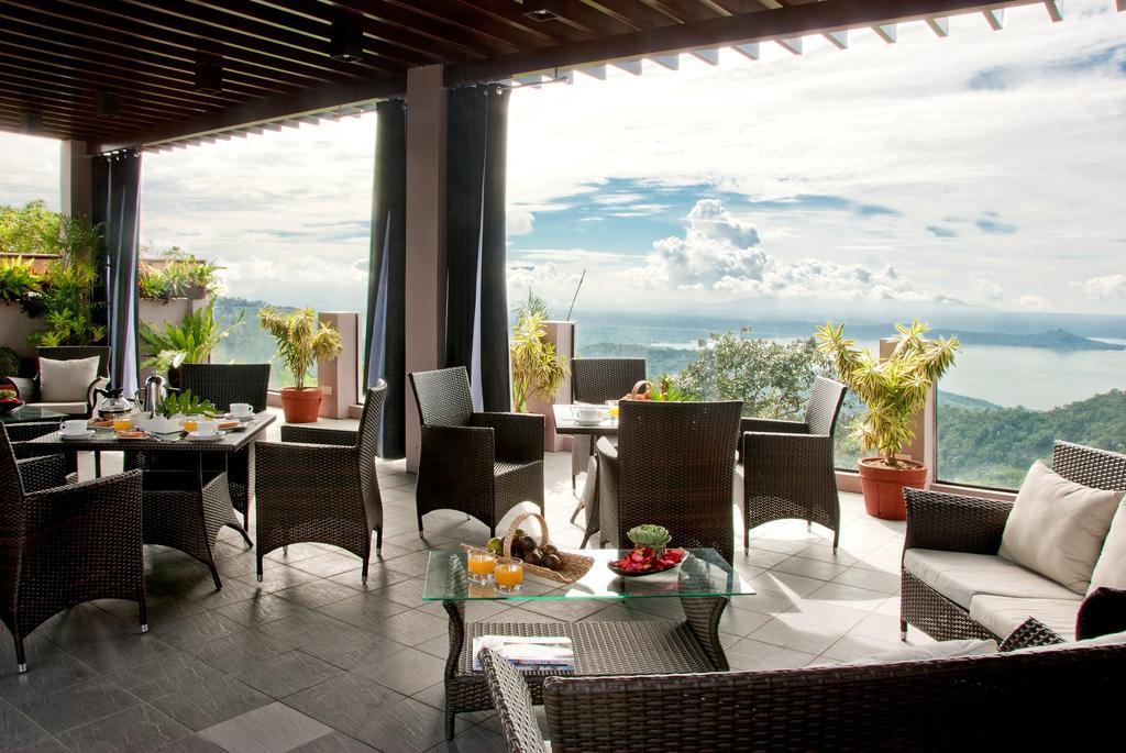 The Theodore Hotel Тагайтай Экстерьер фото